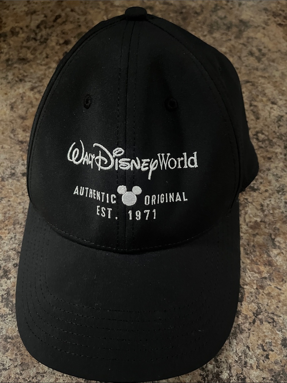 Walt Disney World Black Baseball Cap adjustable